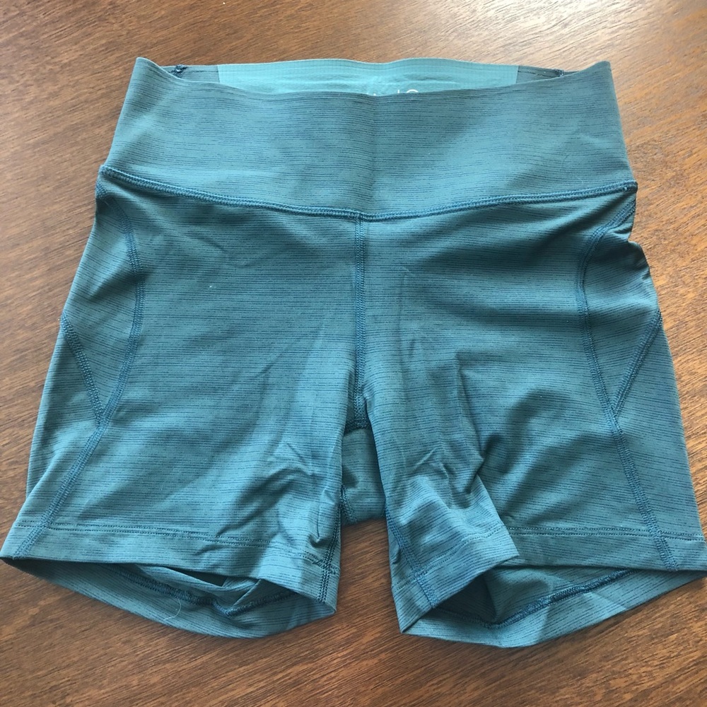 Outdoor Voices shorts